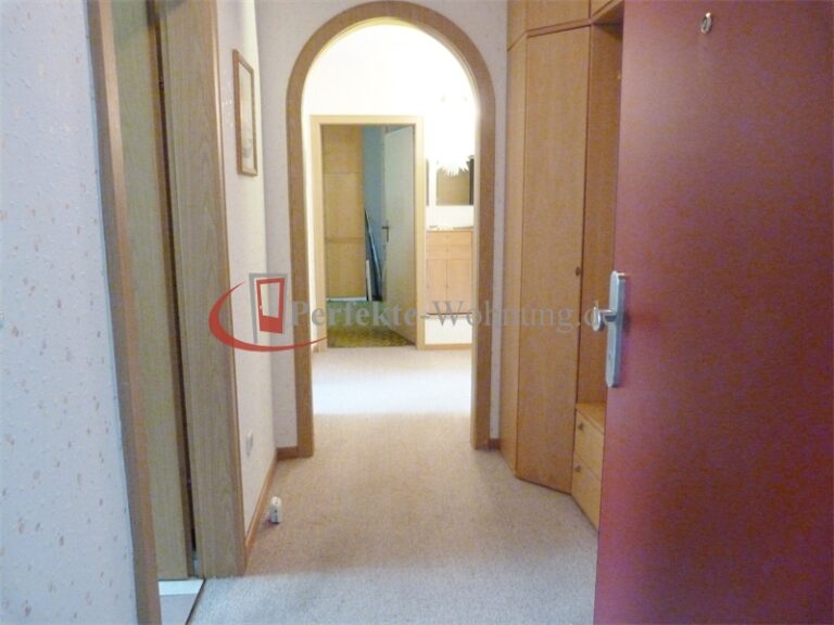 Eingang-Garderobe